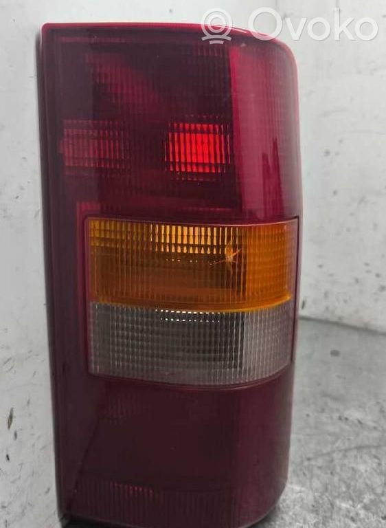 Luz trasera/de freno   086611920RF