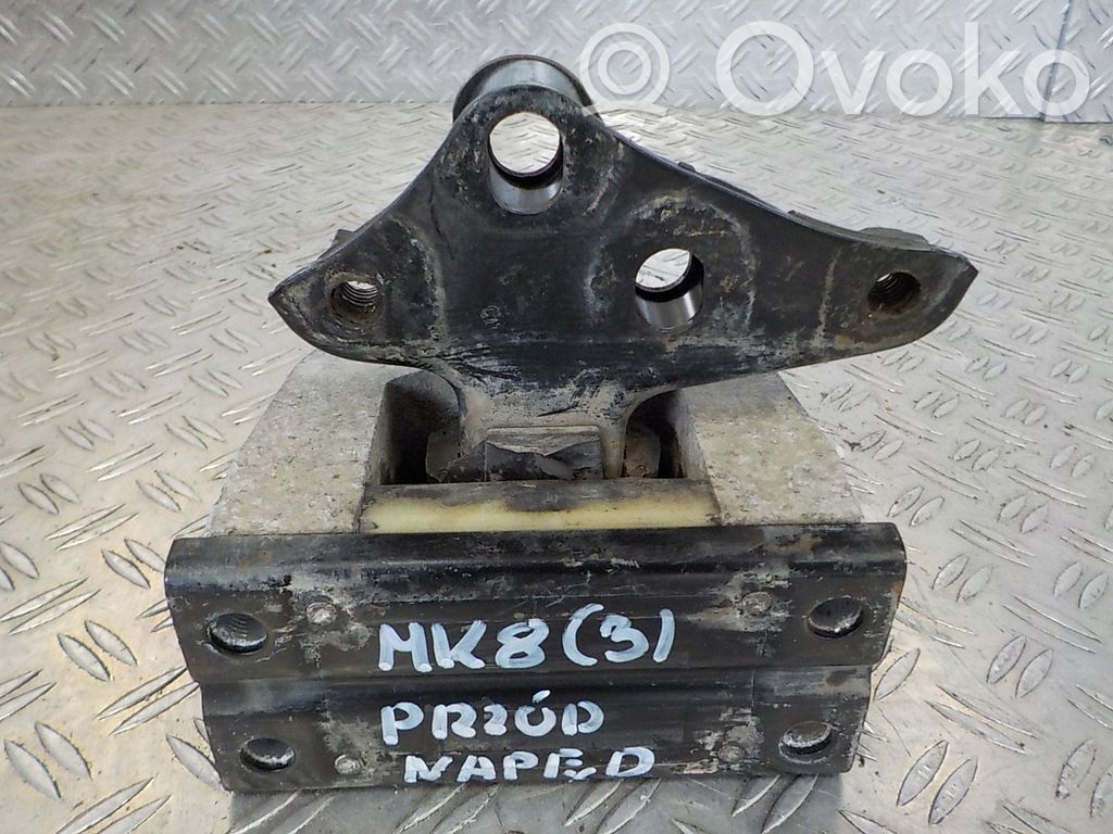Engine mounting bracket