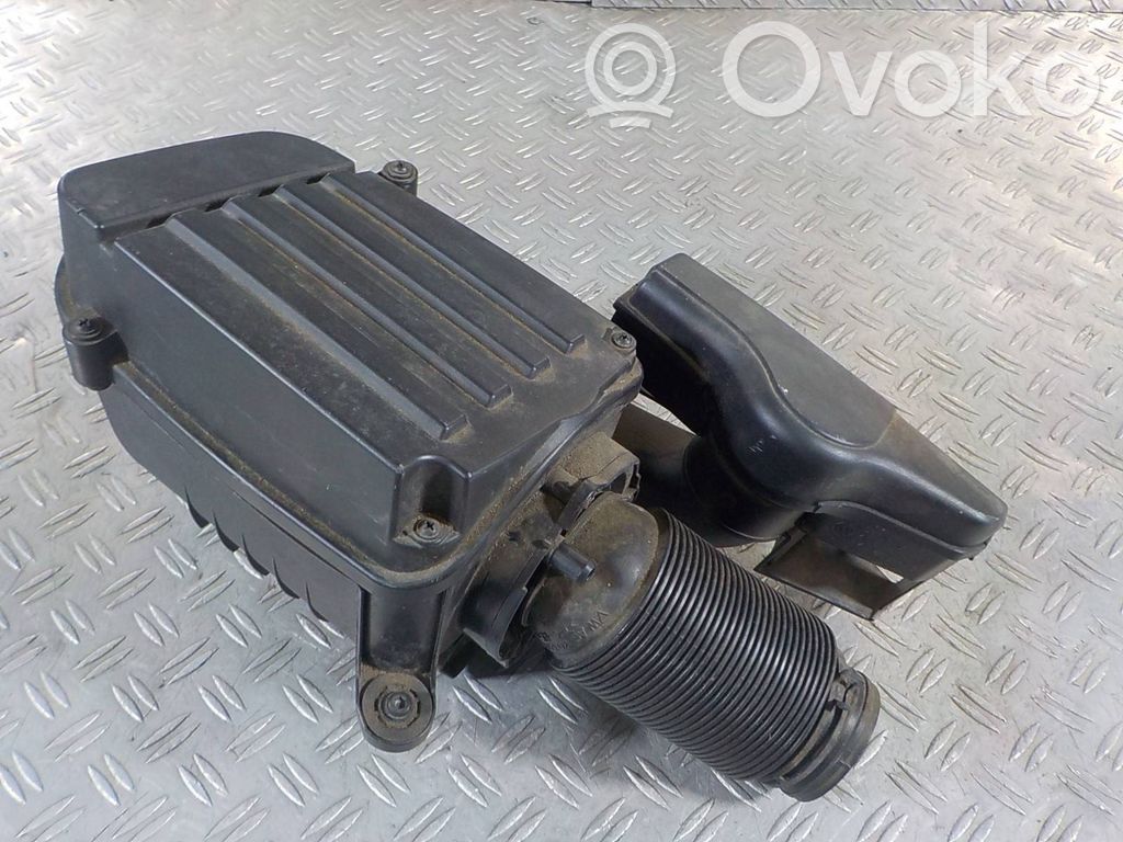 Volkswagen Golf Plus Cutie filtru aer 