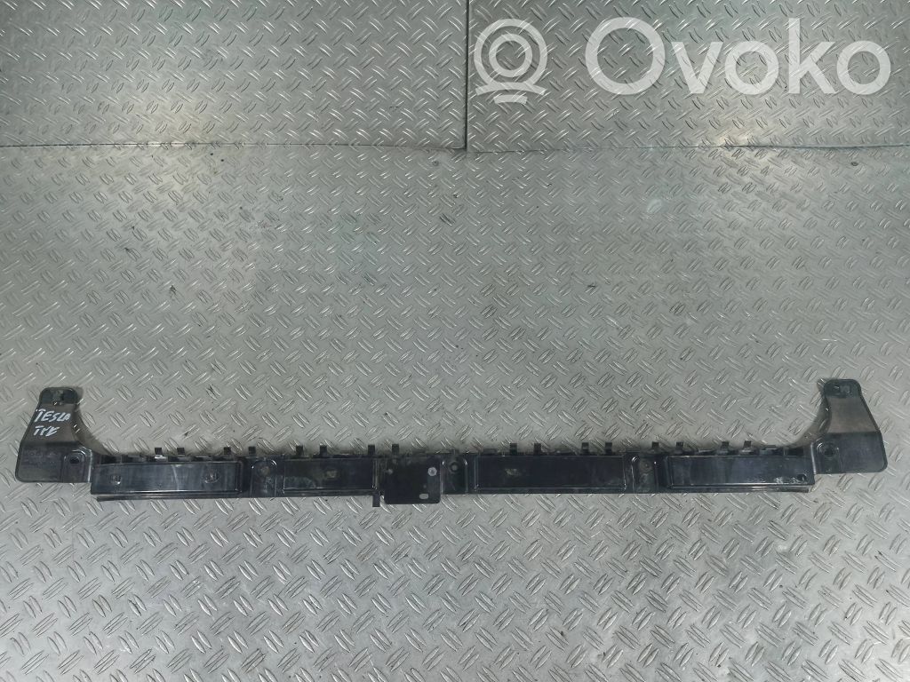 Rear bumper mounting bracket   112119100E,127525,108399400G