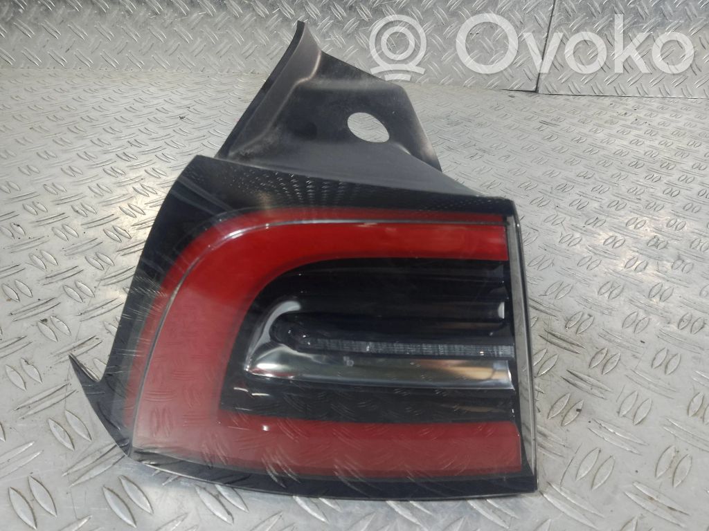 Tesla Model 3 Rear/tail lights 