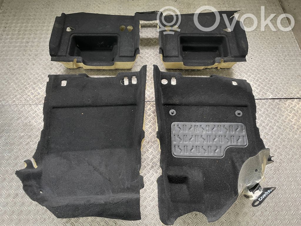 Opel Combo E Sisäinen matto 