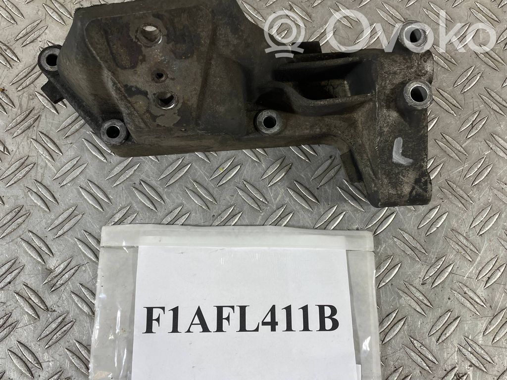 Iveco Daily 6th gen Engine mounting bracket 
