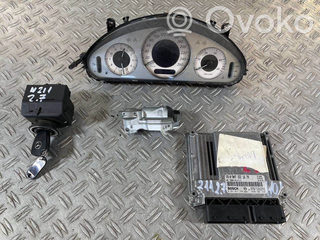 Mercedes-Benz E W211 Engine control unit/module ECU 