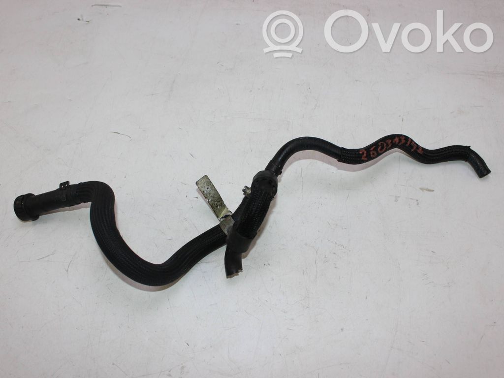 BMW 5 E60 E61 Degvielas caurulīte (-es) 
