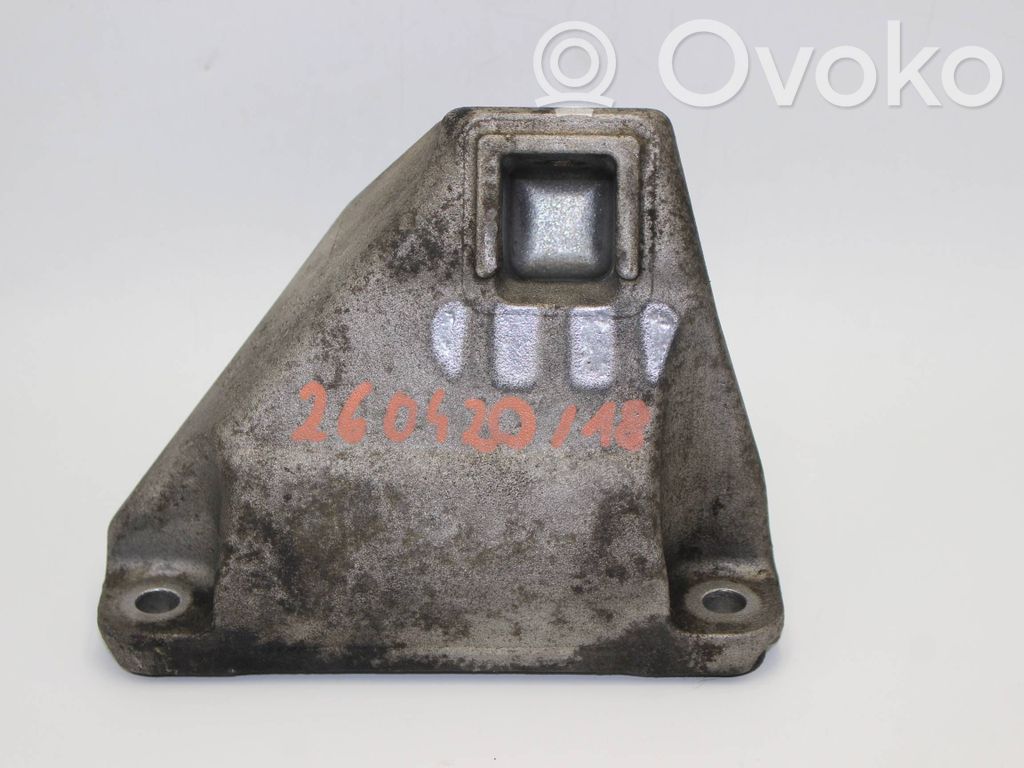 BMW 5 F10 F11 Engine mounting bracket 