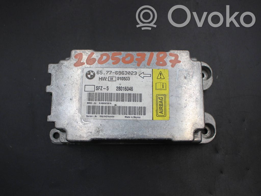 BMW 5 E60 E61 Gaisa spilvenu vadības bloks 