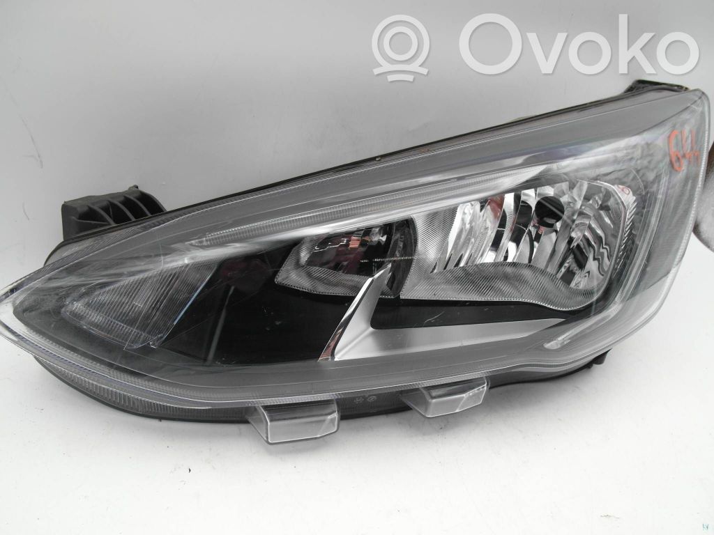 Ford Focus Headlight/headlamp 