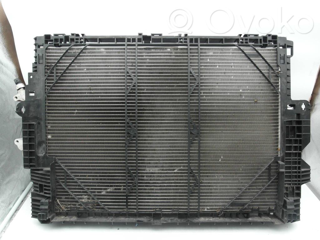 Volvo XC60 Laikiklis radiatorių panelės (televizoriaus) 