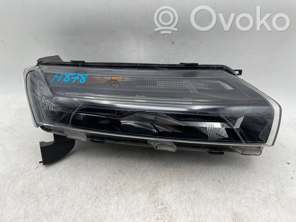 Dacia Spring Headlight/headlamp 