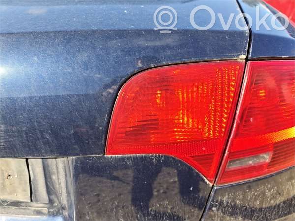 Lámpara de faros/luces traseros