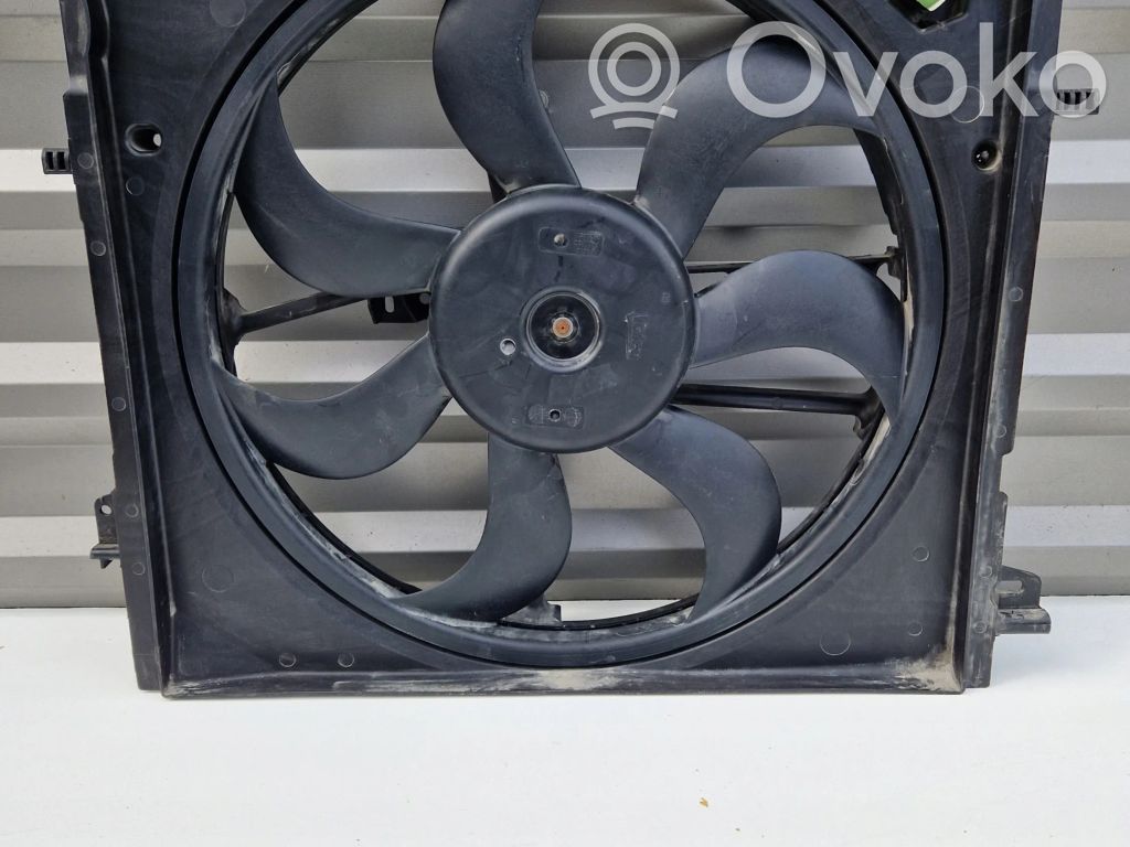Nissan Qashqai Elektrinis radiatorių ventiliatorius 