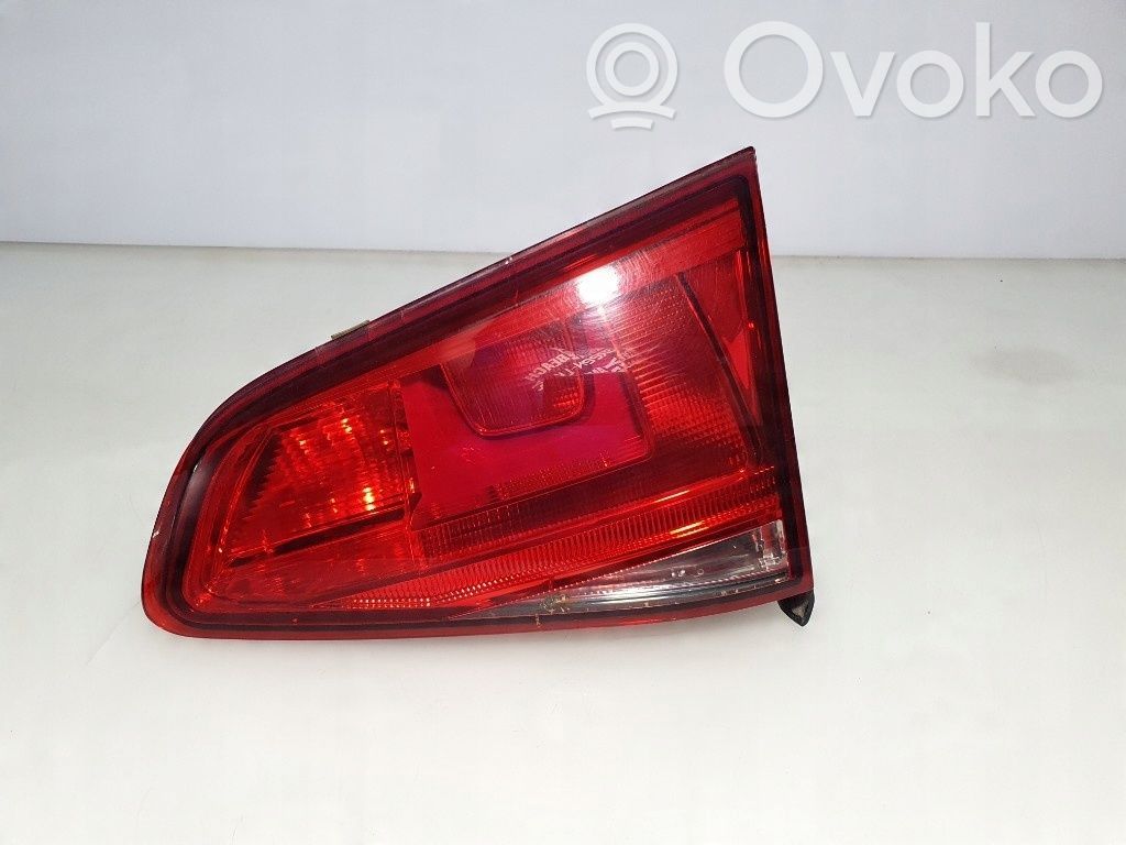 Volkswagen Golf VII Lampy tylnej klapy bagażnika 