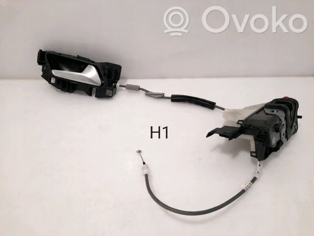 Opel Corsa E Takaoven lukko 