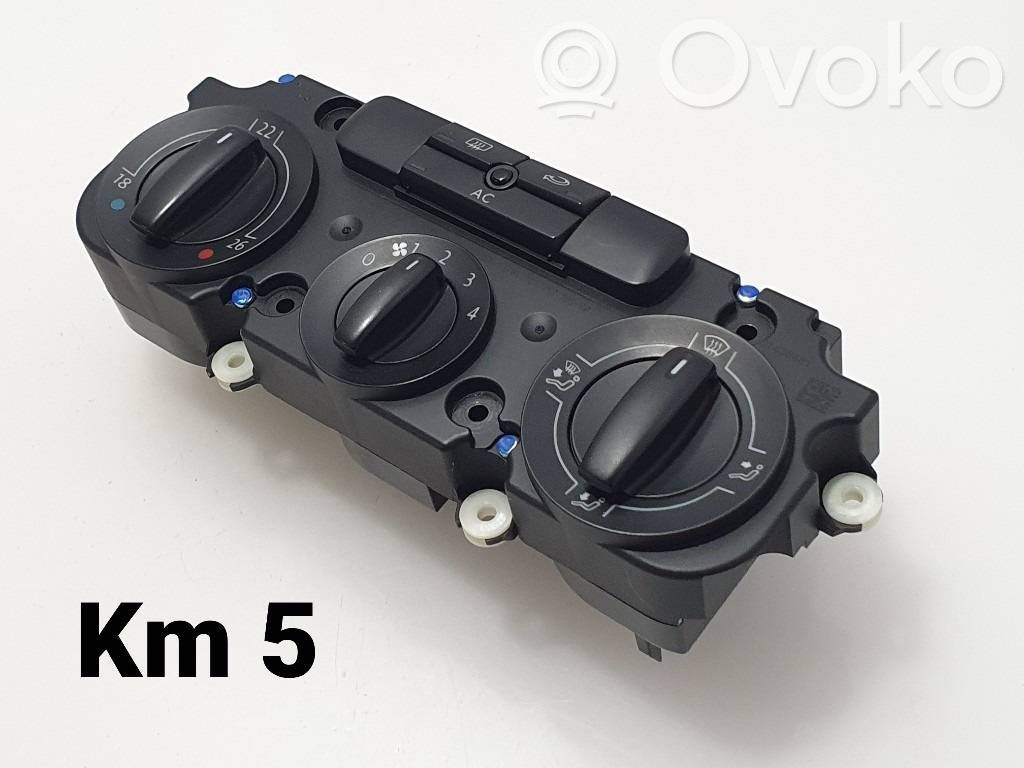 Volkswagen Golf V Panel klimatyzacji 