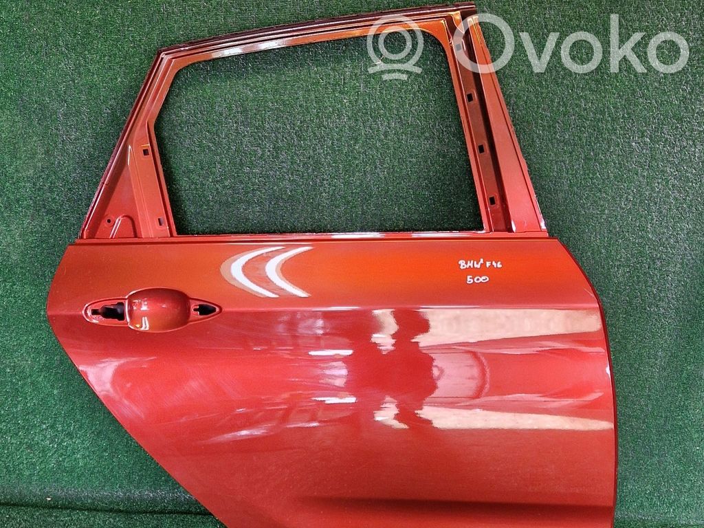 BMW 2 F46 Galinės durys 