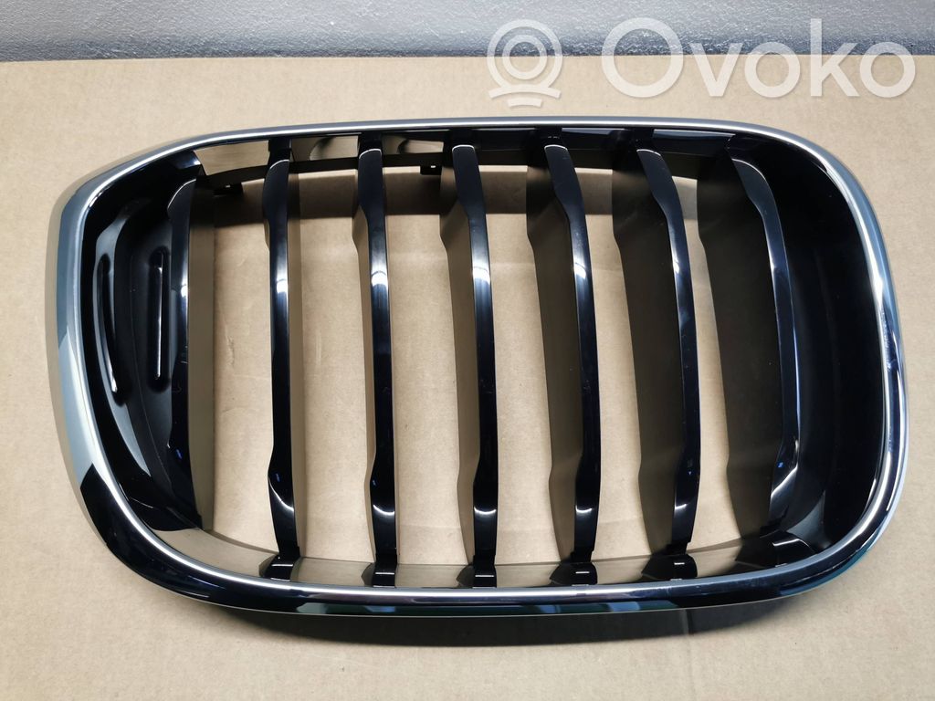 Maskownica / Grill / Atrapa górna chłodnicy   7440854DANEK,7440854