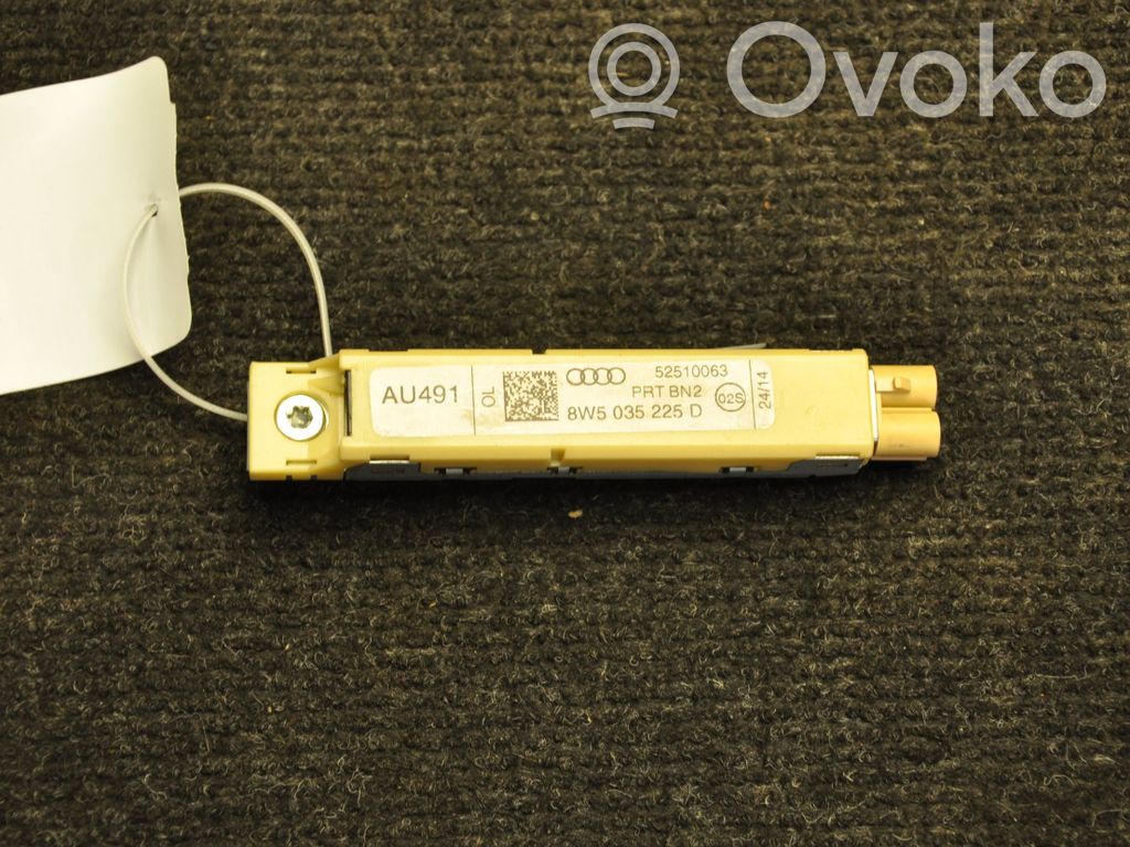 Audi A4 S4 B9 8W Aerial antenna amplifier 