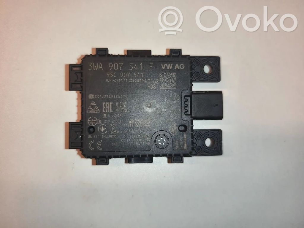 Volkswagen Golf VIII Distronic sensor radar 