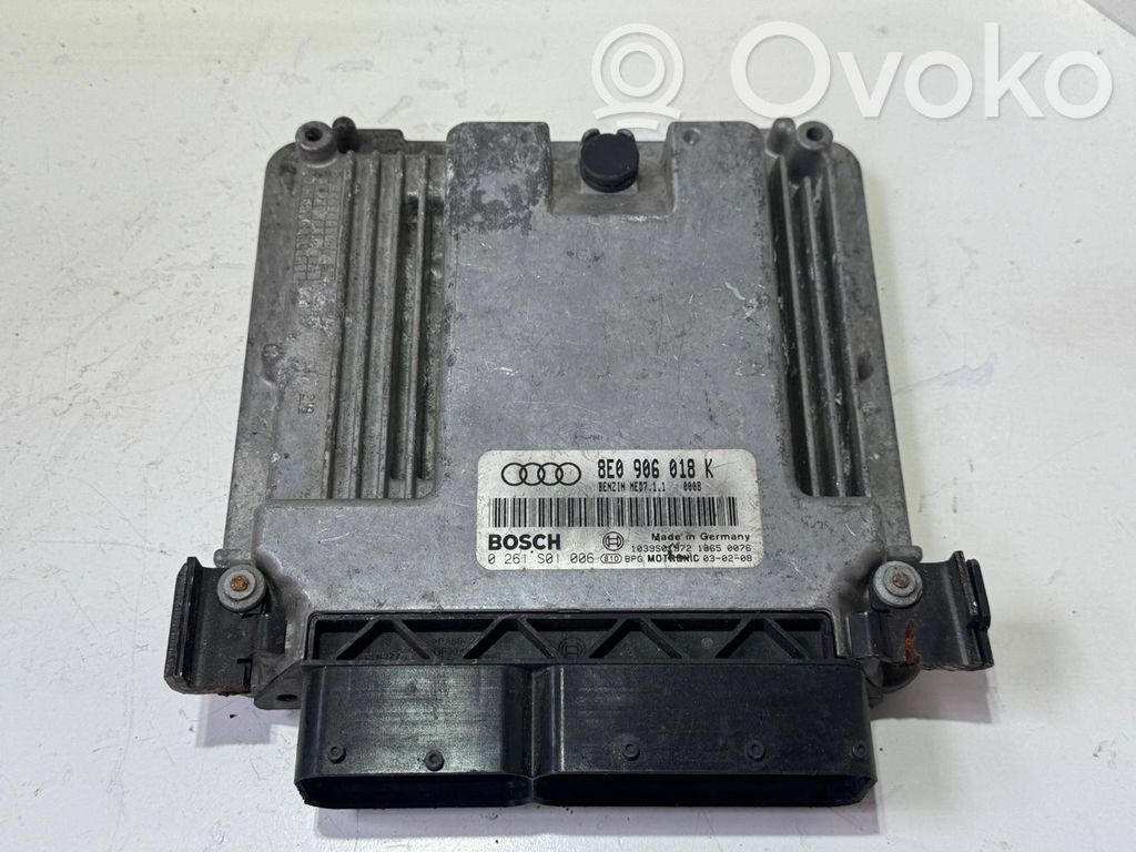Unidad de control/módulo del motor   8E0906018K,0261S01006,1039S00972