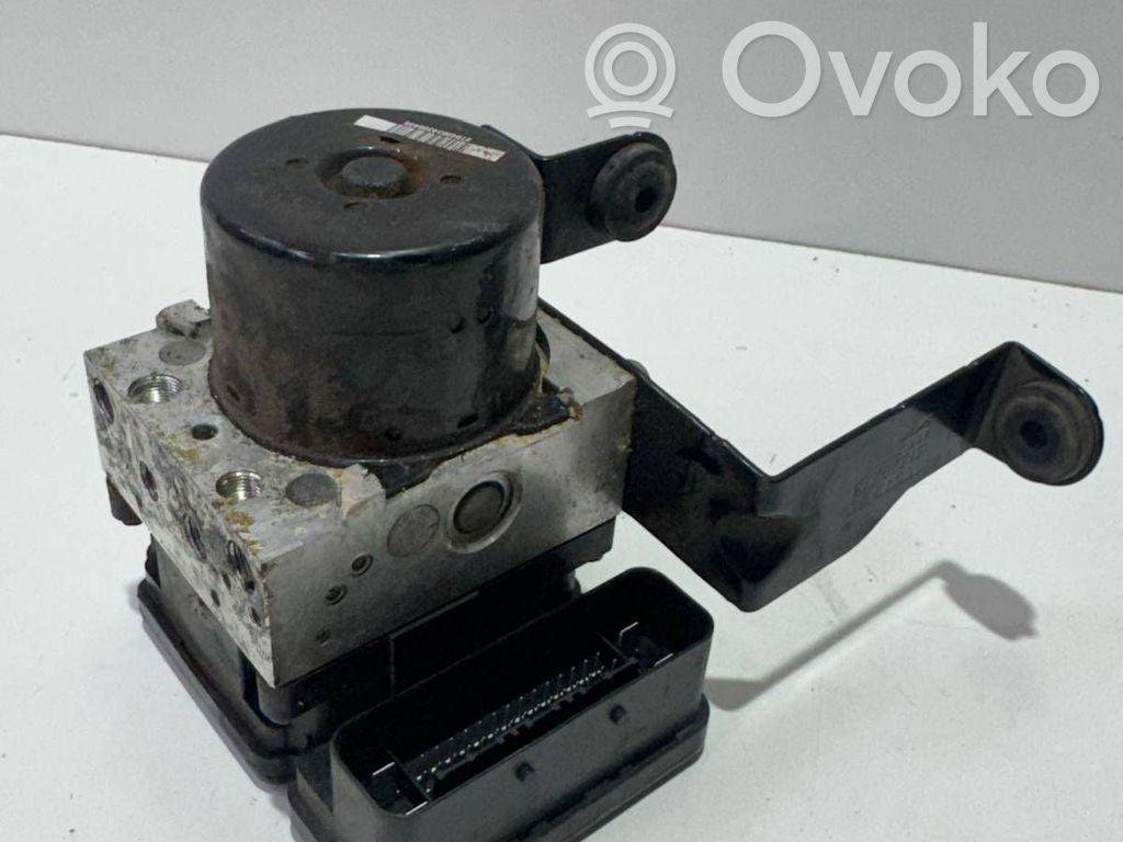 Volvo V40 ABS bloks 