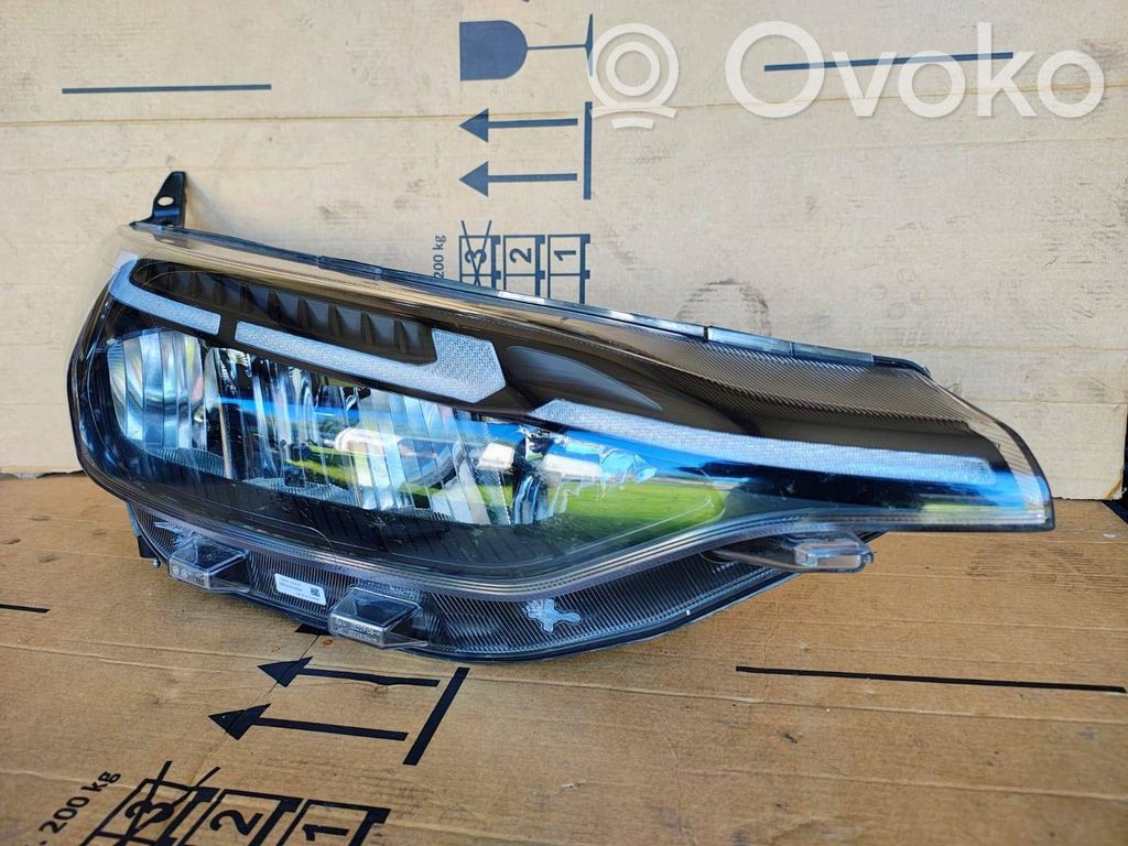 Ford Transit Custom Headlight/headlamp 