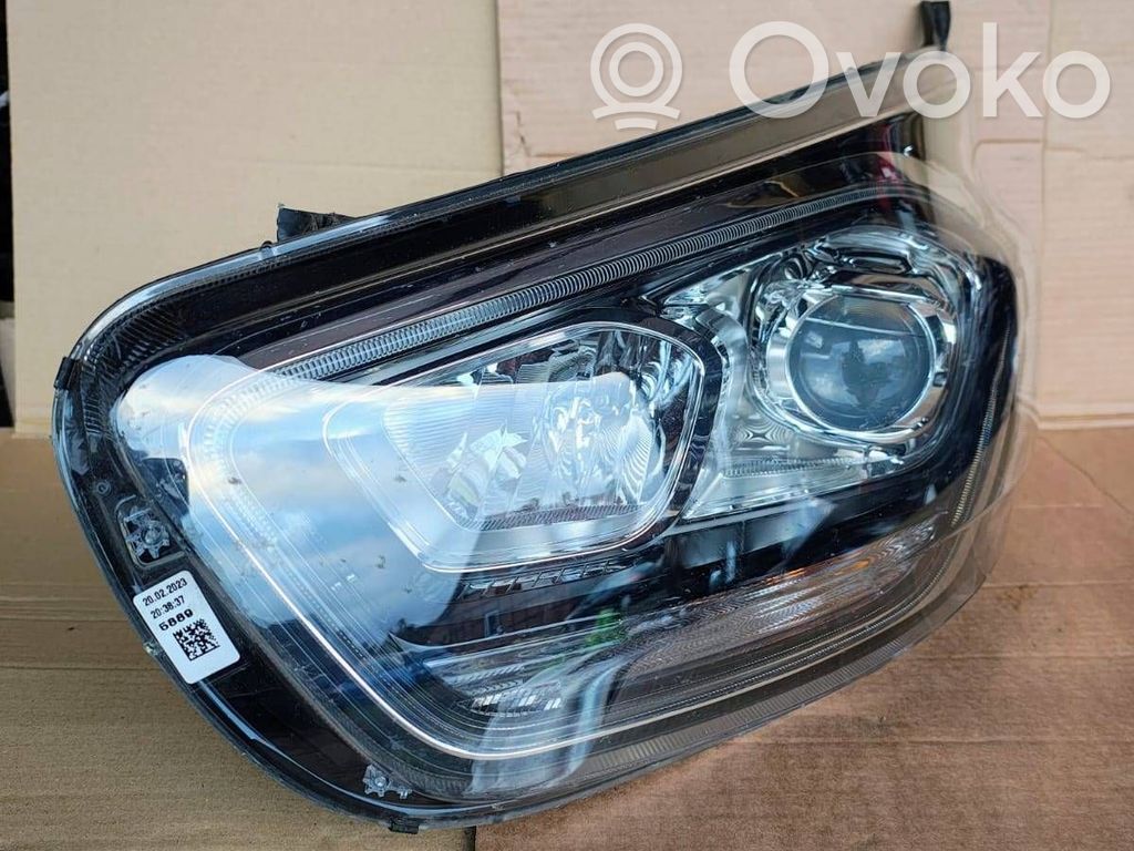 Ford Transit Custom Headlight/headlamp 
