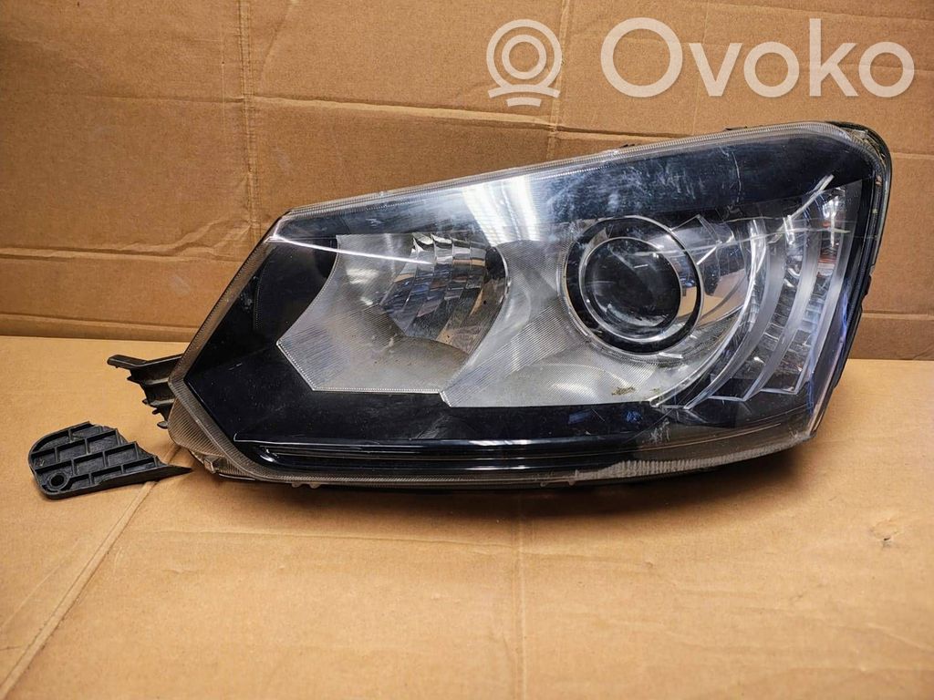 Skoda Yeti (5L) Lampa przednia 