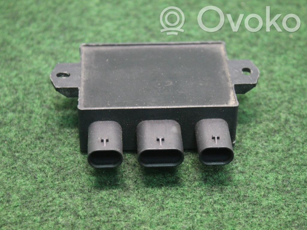 Ford Kuga II Tailgate/trunk control unit/module 