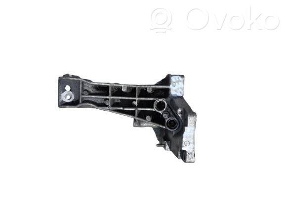 BMW 7 E38 Engine mounting bracket 