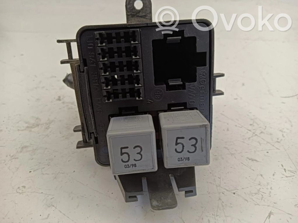 Audi A3 S3 8L Módulo de fusible 