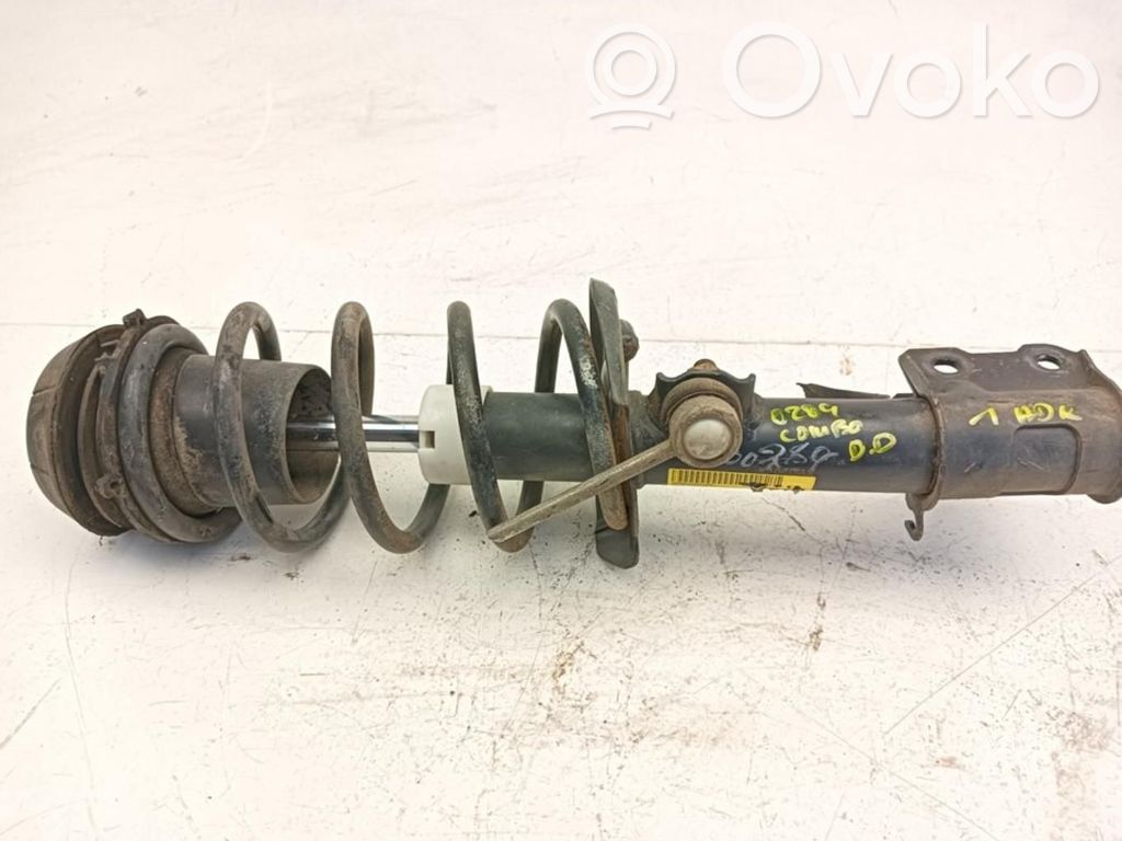 Opel Combo C Amortyzator przedni 