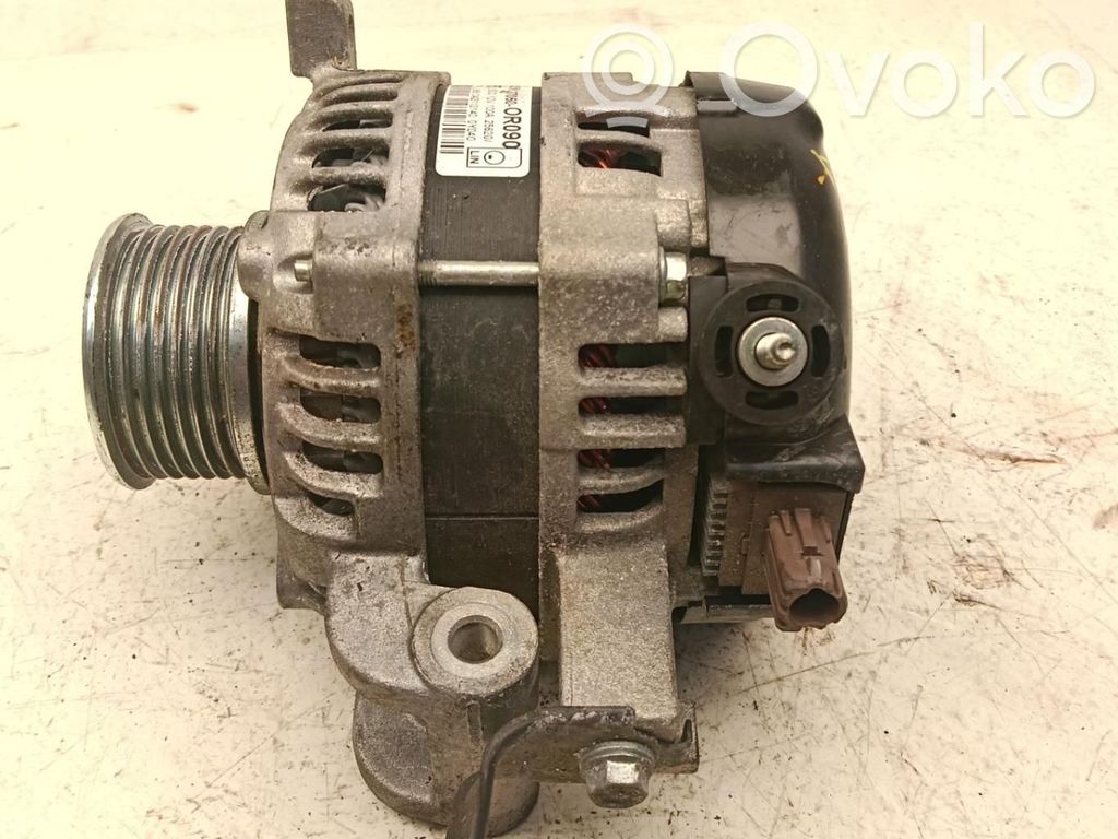 Toyota Auris E180 Alternador 