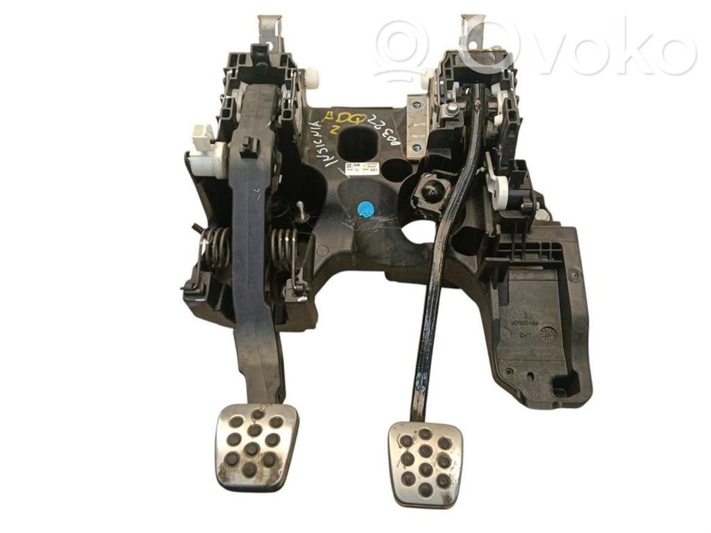 Opel Insignia A Pedal de freno 
