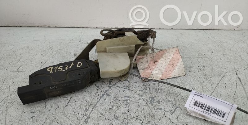 Opel Vectra B Priekšpusē slēdzene 
