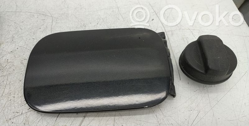 Fuel tank cap   COM