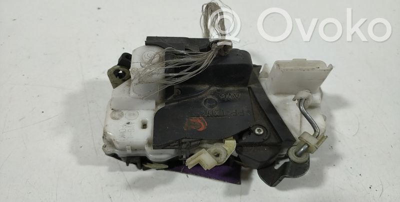 Peugeot 307 Front door lock 