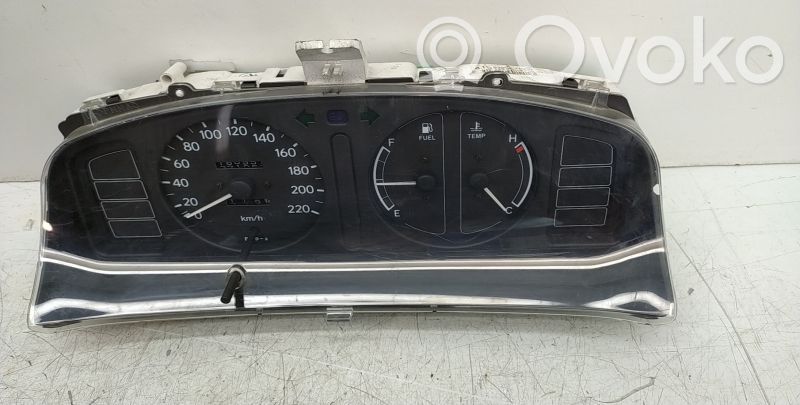 Toyota Corolla Verso E121 Speedometer (instrument cluster) 