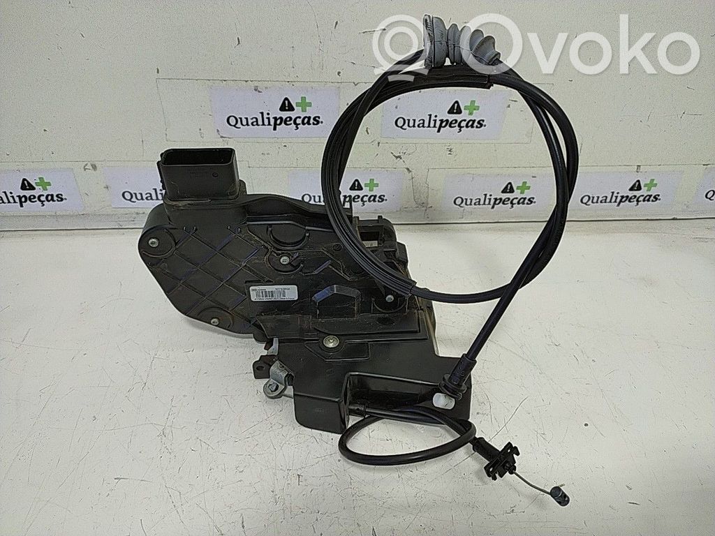 Volvo C30 Zamek drzwi przednich 