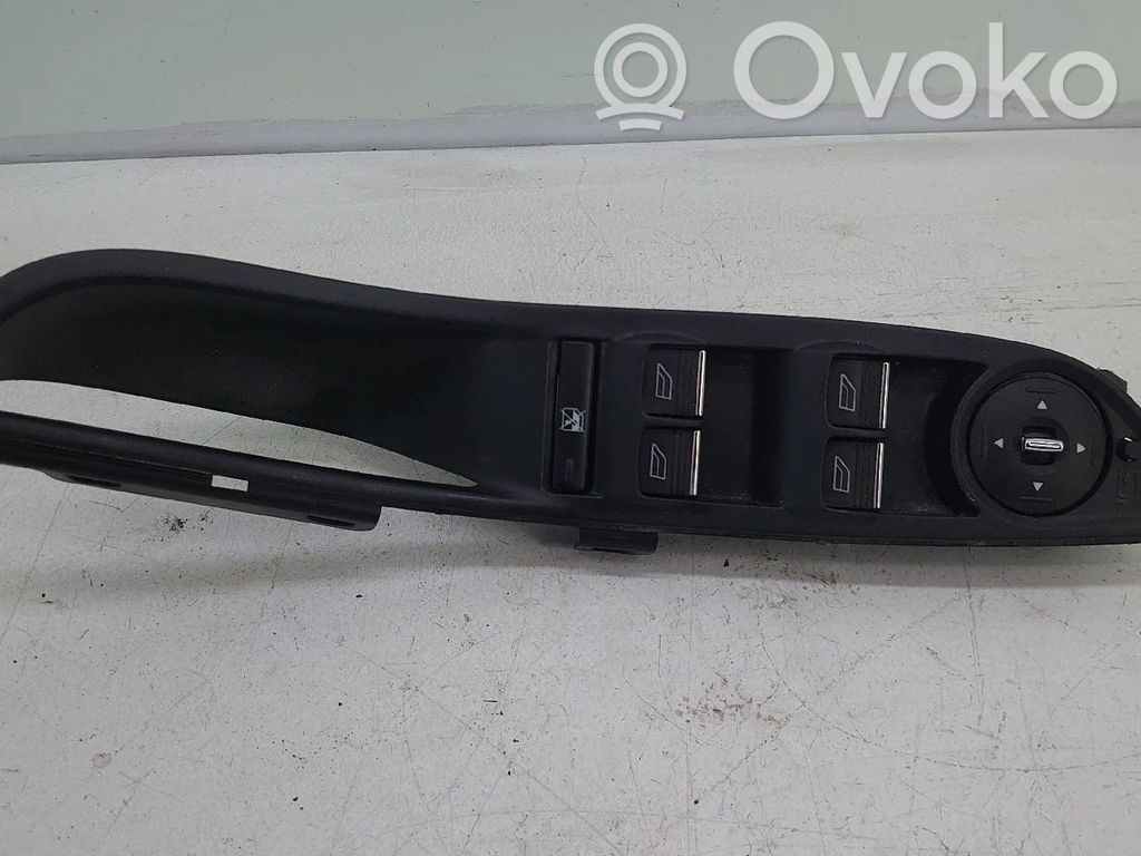 Elektrisko logu slēdzis   AM5T14A132CA