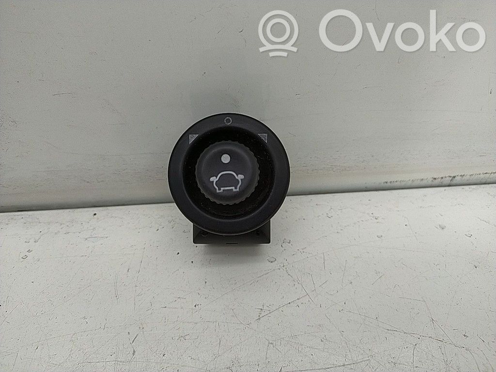 Ford Focus Wing mirror switch 
