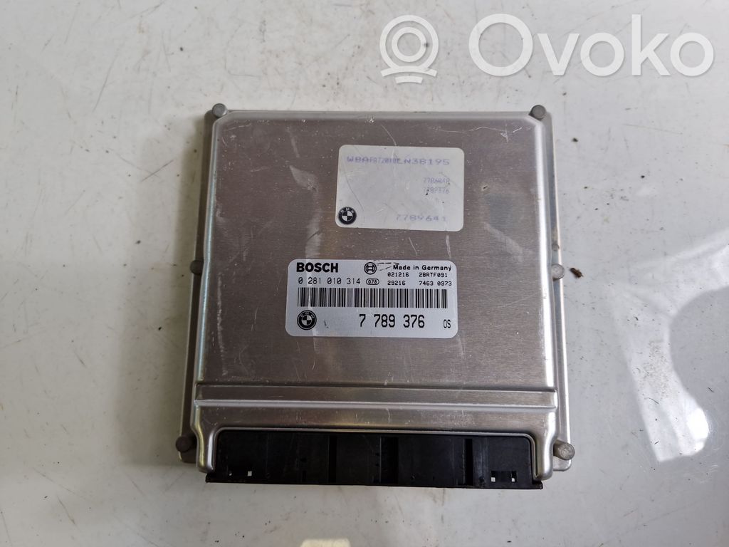 BMW 5 E39 Engine control unit/module 
