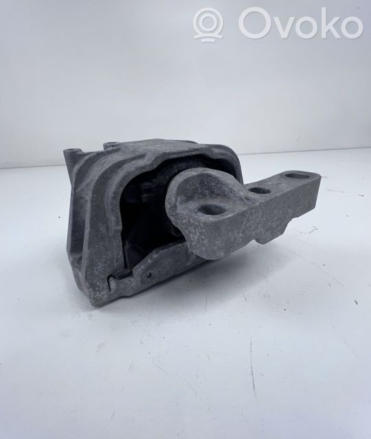 Volkswagen Golf V Engine mounting bracket 