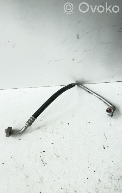 Ford Focus Ilmastointilaitteen putki (A/C) 