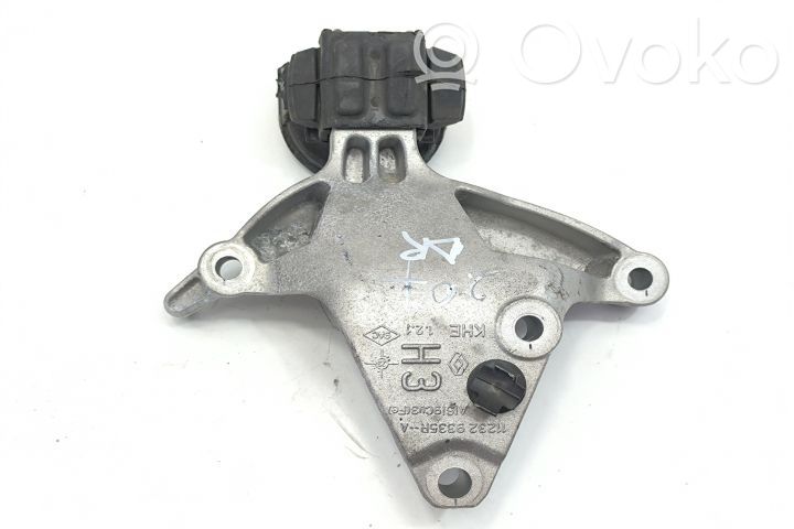 Renault Captur II Engine mounting bracket 