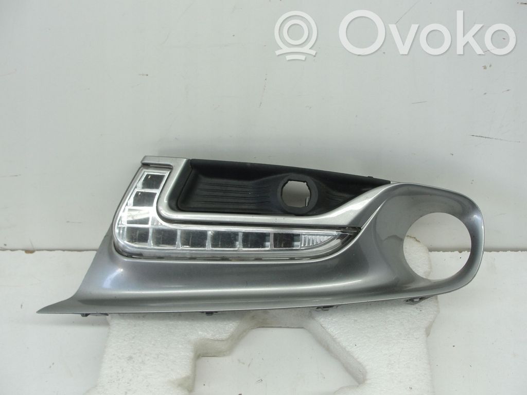 Renault Megane III Grilă inferioară bară față 