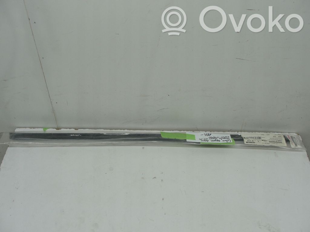 Toyota Aygo AB10 Apdaila priekinių durų (moldingas) 