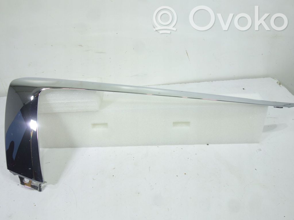 Front bumper splitter molding   6407A245