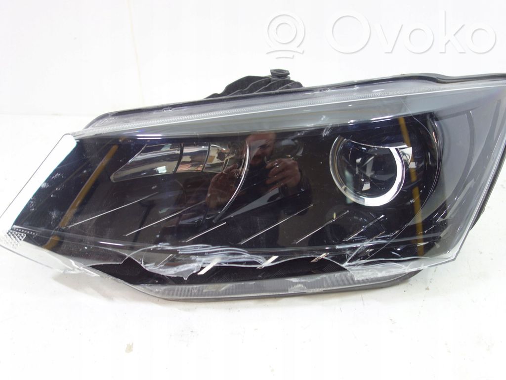 Skoda Fabia Mk3 (NJ) Far 