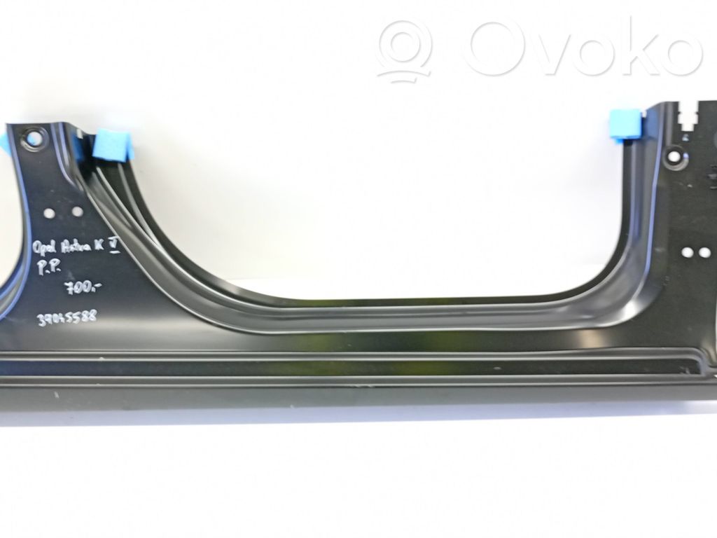 Opel Astra K Muu kynnyksen/pilarin verhoiluelementti 